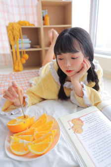 亚洲一线二线三线品牌精华液久久久